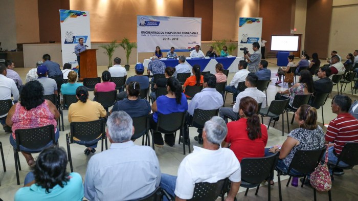 ENCUENTRO GUSTAVO MONDRAGON (2).jpg