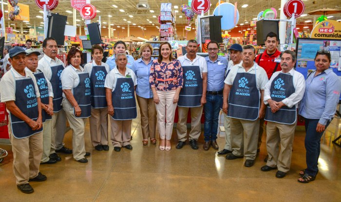 ENTREGA DE UNIFORMES 2.jpg