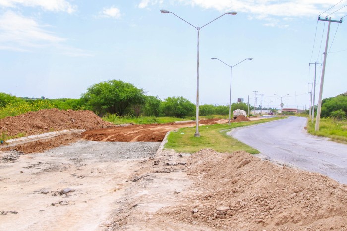 2-OBRAS PÚBLICAS PRESENTA AVANCE DEL 20 POR CIENTO BULEVAR NUEVO LAREDO (1).jpg