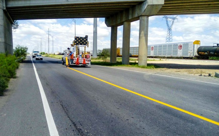 CARRETERA ANAHUAC MANTENIMIENTO DE PINTURA-1.jpg