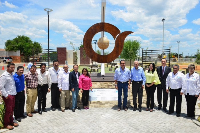 DEVELACIÓN DEL MONUMENTO A LOS PERIODISTAS (3).jpg