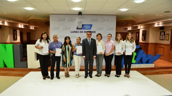 ERC- ENTREGA GOBIERNO MUNICIPAL  APOYOS A PLANTELES EDUCATIVOS.jpg