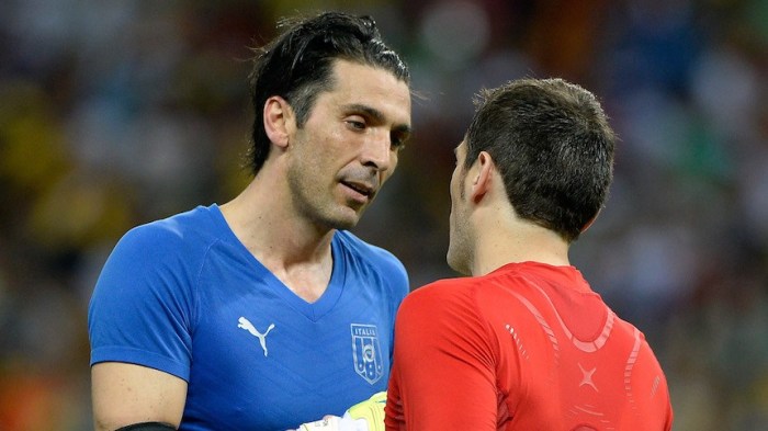 Spain v Italy: Semi Final - FIFA Confederations Cup Brazil 2013